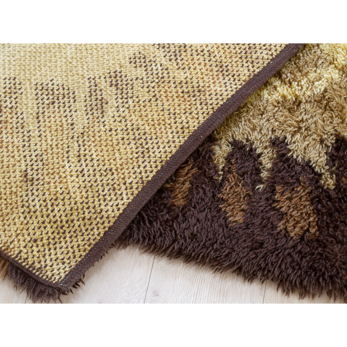 Vintage 70s Shag Rug & Wall Hanging – Brown Caramel Sunburst Design